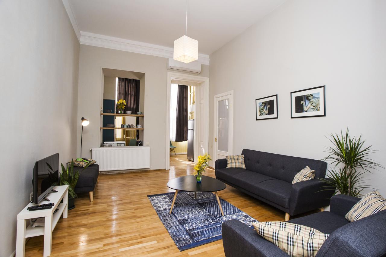 Charming 2Br Apartment In Old Tbilisi - By Wehost Ngoại thất bức ảnh
